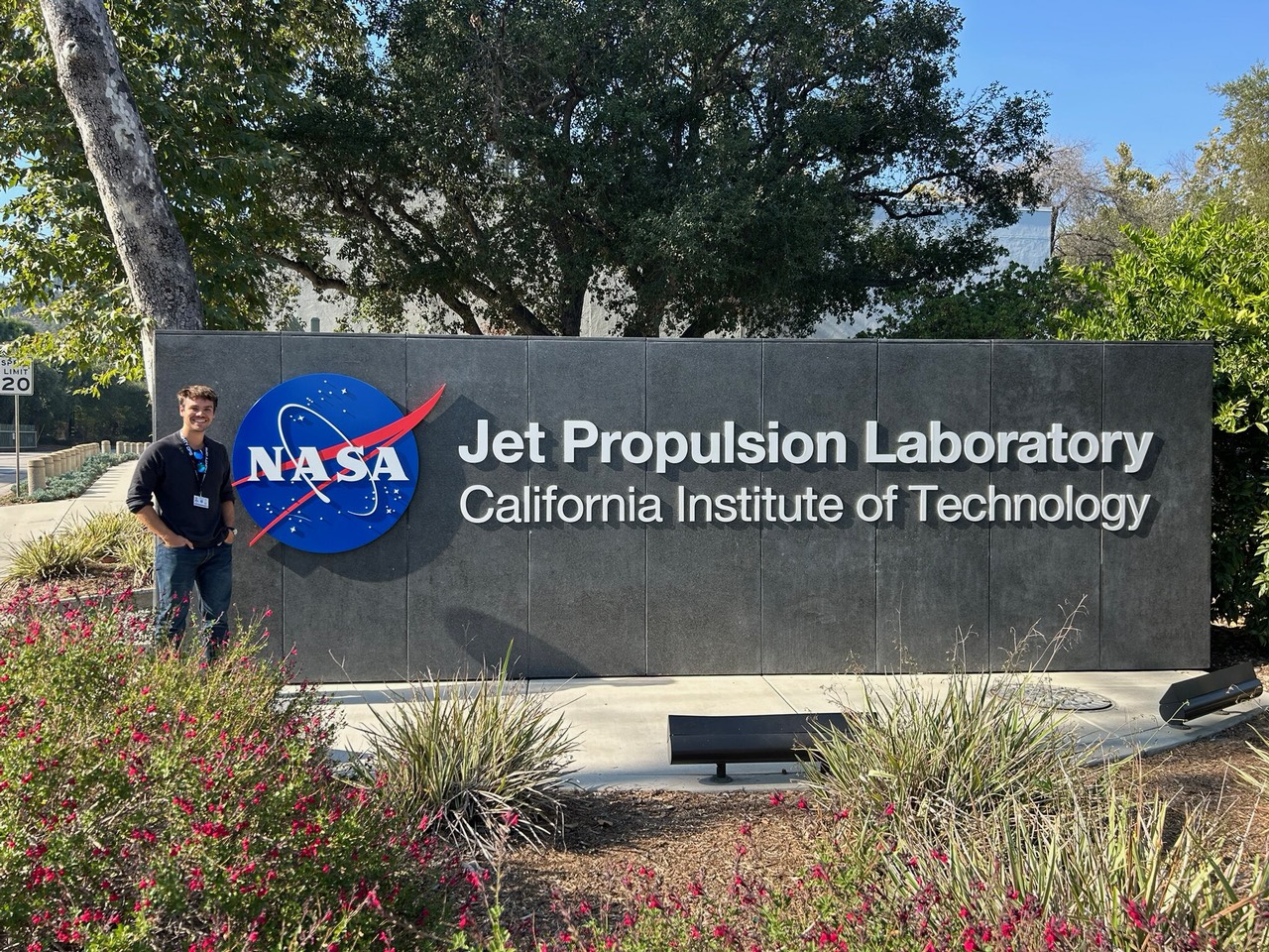 NASA JPL Entrance